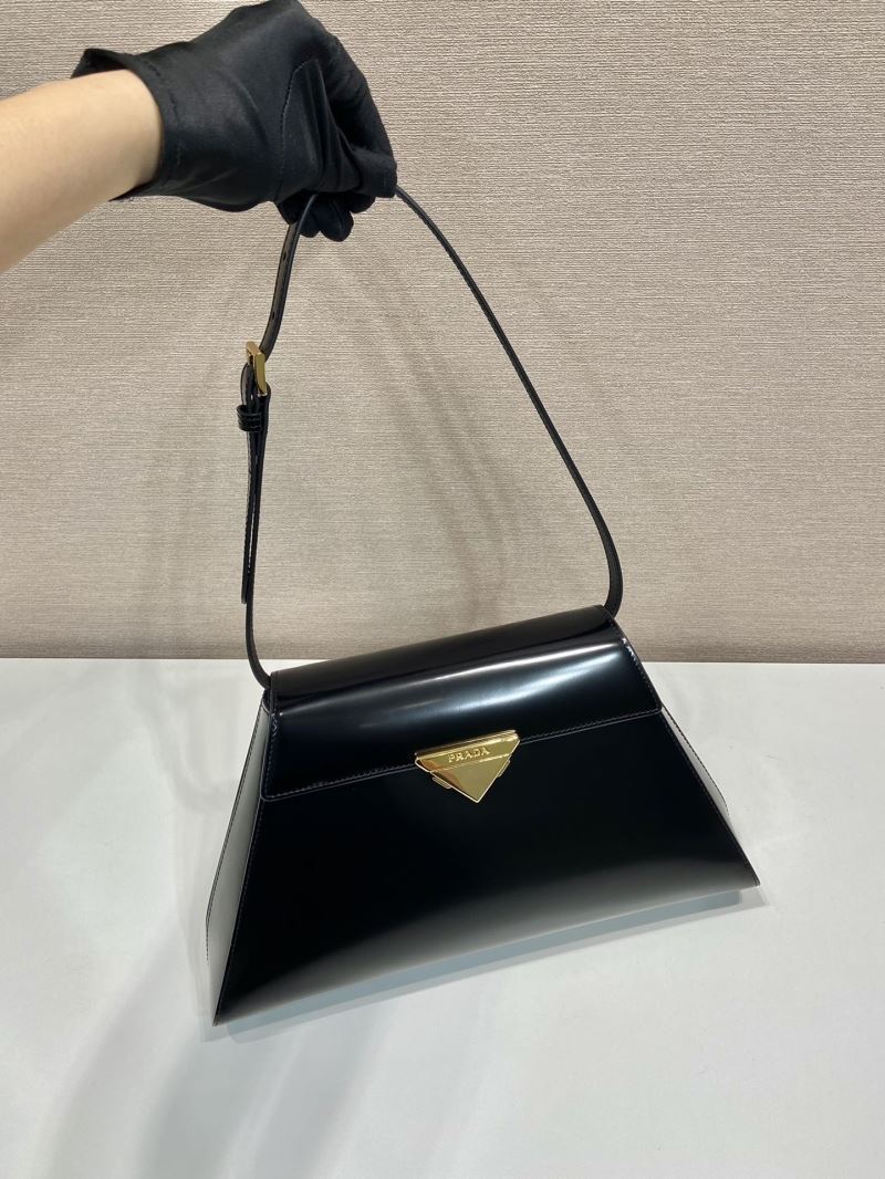 Pra*a hobo bags